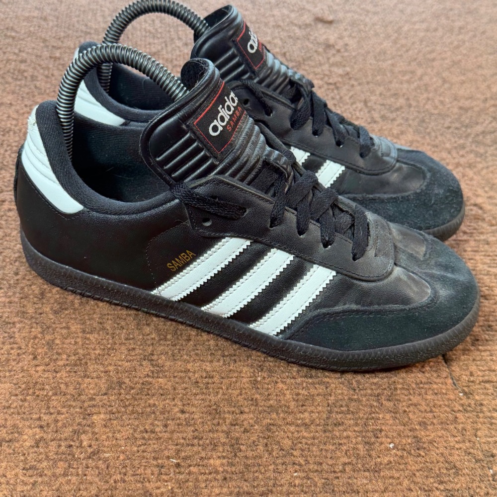 Adidas Samba Classic Womens Black White Leather Soccer Sneakers Size 6.5 034563